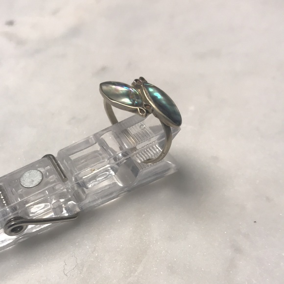 Silver and abalone ring - Picture 4 of 7